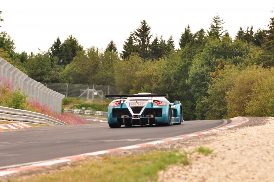  Gumpert Apollo Sport at Nurburgring 2009 года  (фото 7 из 10)